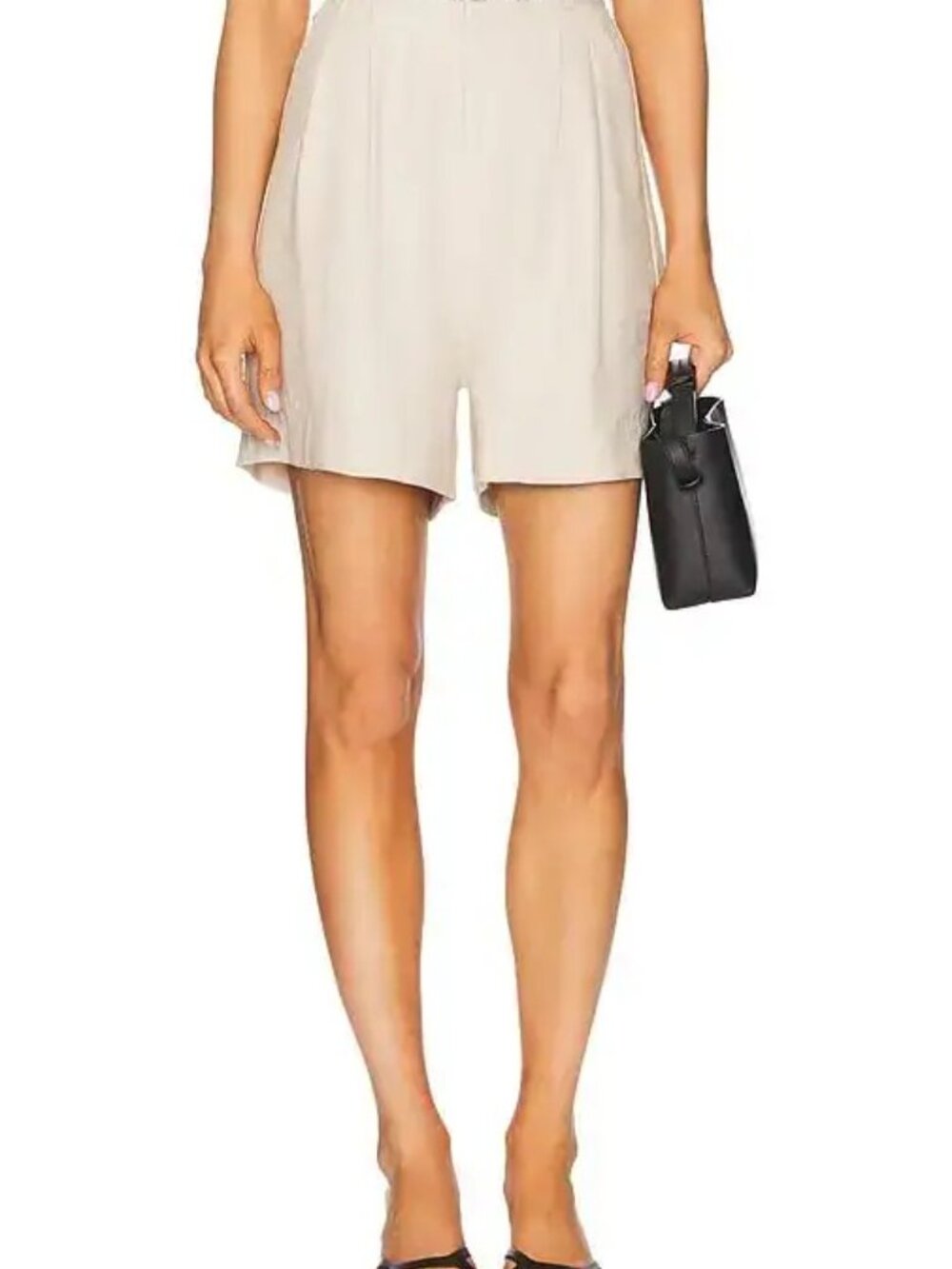 NonChalant Label Savannah Short in Oat Size Large NWT